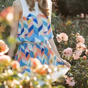 Everly Women’s Size Medium White Colorful Asymmetric Summer Cocktail Dress